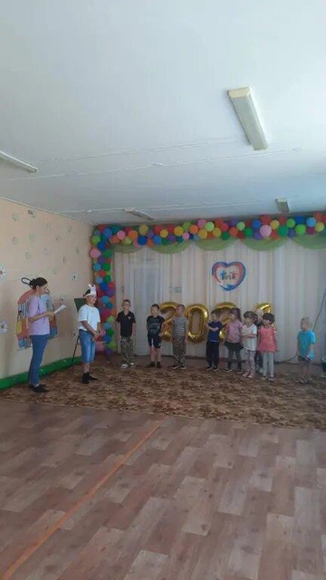 25 июля библиотекарь Теликовского сельского филиала вместе с ребятами детского волонтерского клуба 